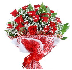 11 kırmızı gülden buket  Antalya Asya 14 şubat sevgililer günü çiçek 