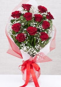 11 kırmızı gülden buket çiçeği  Antalya Asya 14 şubat sevgililer günü çiçek 