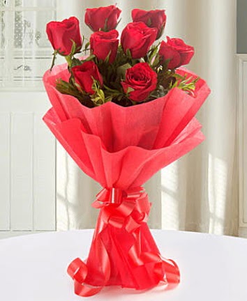 9 adet kırmızı gülden modern buket  Antalya Asya Melisa İnternetten çiçek siparişi 
