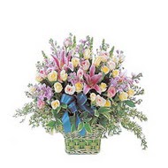 sepette kazablanka ve güller   Antalya Asya çiçek gönderme 