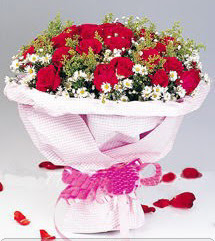  Antalya Asya internetten çiçek satışı  12 ADET KIRMIZI GÜL BUKETI 