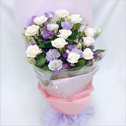  Antalya Asya internetten çiçek satışı  BEYAZ GÜLLER VE KIR ÇIÇEKLERIS BUKETI