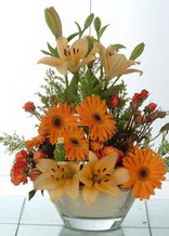  Antalya Asya çiçek servisi , çiçekçi adresleri  cam yada mika vazo içinde karisik mevsim çiçekleri
