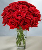  Antalya Asya çiçek siparişi sitesi  Sevdiklerinize özel ürün 12 adet cam içerisinde kirmizi gül  Antalya Asya hediye çiçek yolla  