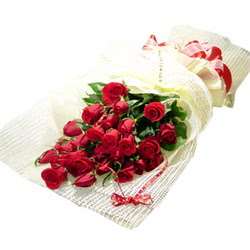 Çiçek gönderme 13 adet kirmizi gül buketi  Antalya Asya çiçek satışı 