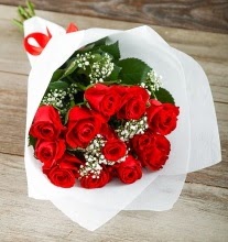 9 kırmızı gülden buket çiçeği  Antalya Asya çiçek gönderme 