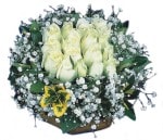  Antalya Asya çiçekçiler  Beyaz harika bir gül sepeti