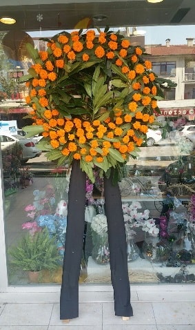 Cenaze çiçeği cenaze çelengi çiçek modeli  Antalya Asya çiçek gönderme 