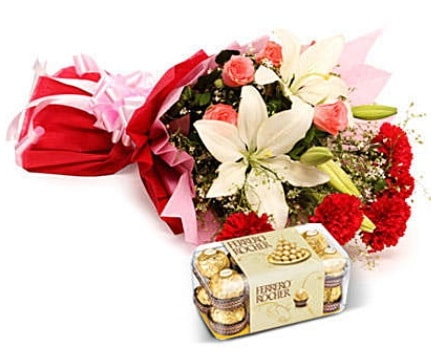 Karışık buket ve kutu çikolata  Antalya Asya çiçek , çiçekçi , çiçekçilik 