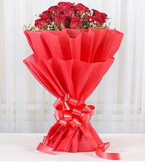 12 adet kırmızı gül buketi  Antalya Asya hediye çiçek yolla 