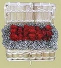  Antalya Asya cicekciler , cicek siparisi  Sandikta 11 adet güller - sevdiklerinize en ideal seçim